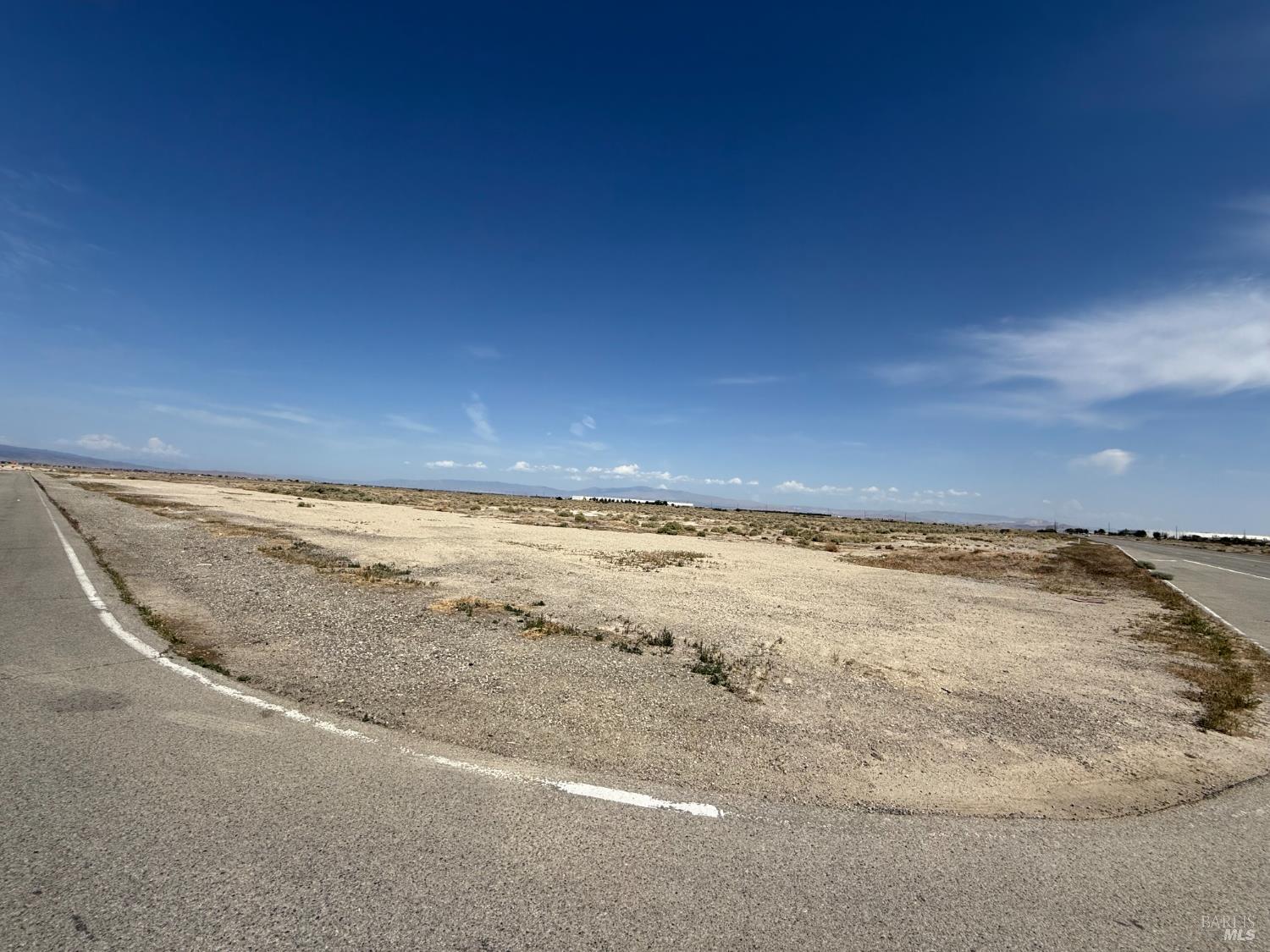 30 Avenue H8 Lancaster CA 93536