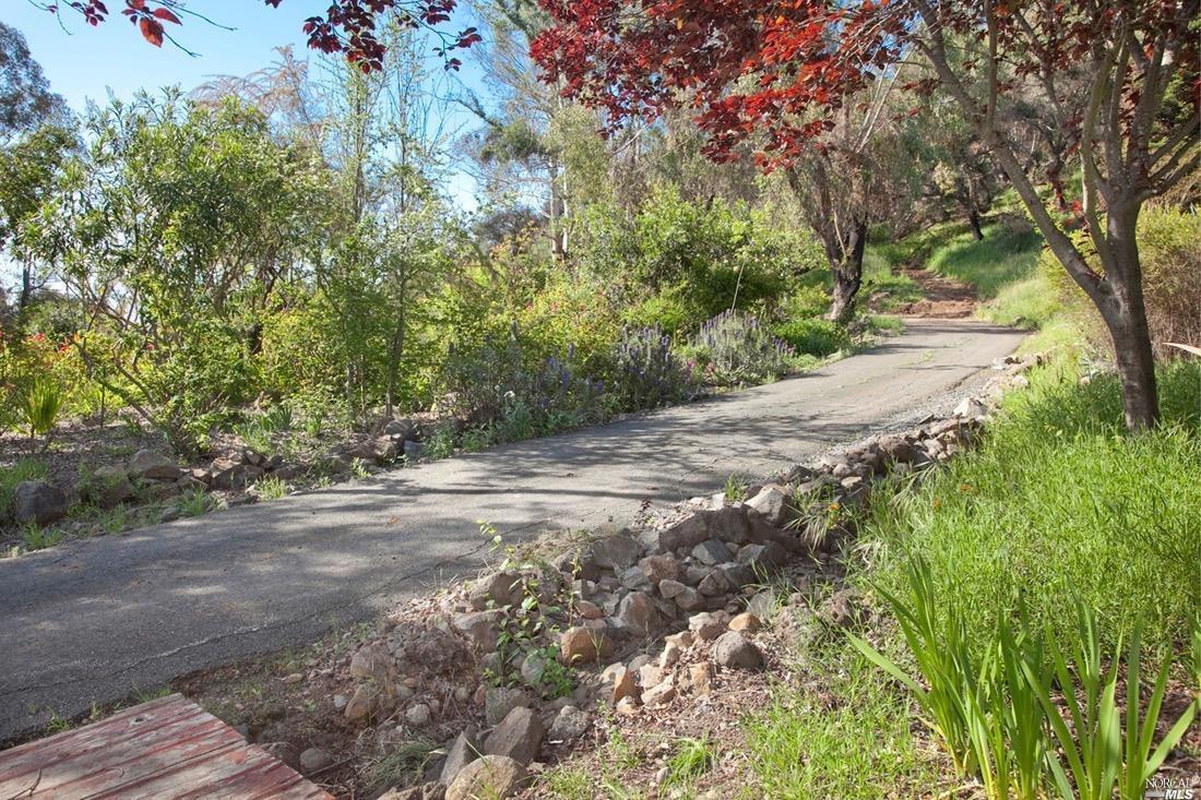 4500-4522 Wallace Road Santa Rosa CA 95404