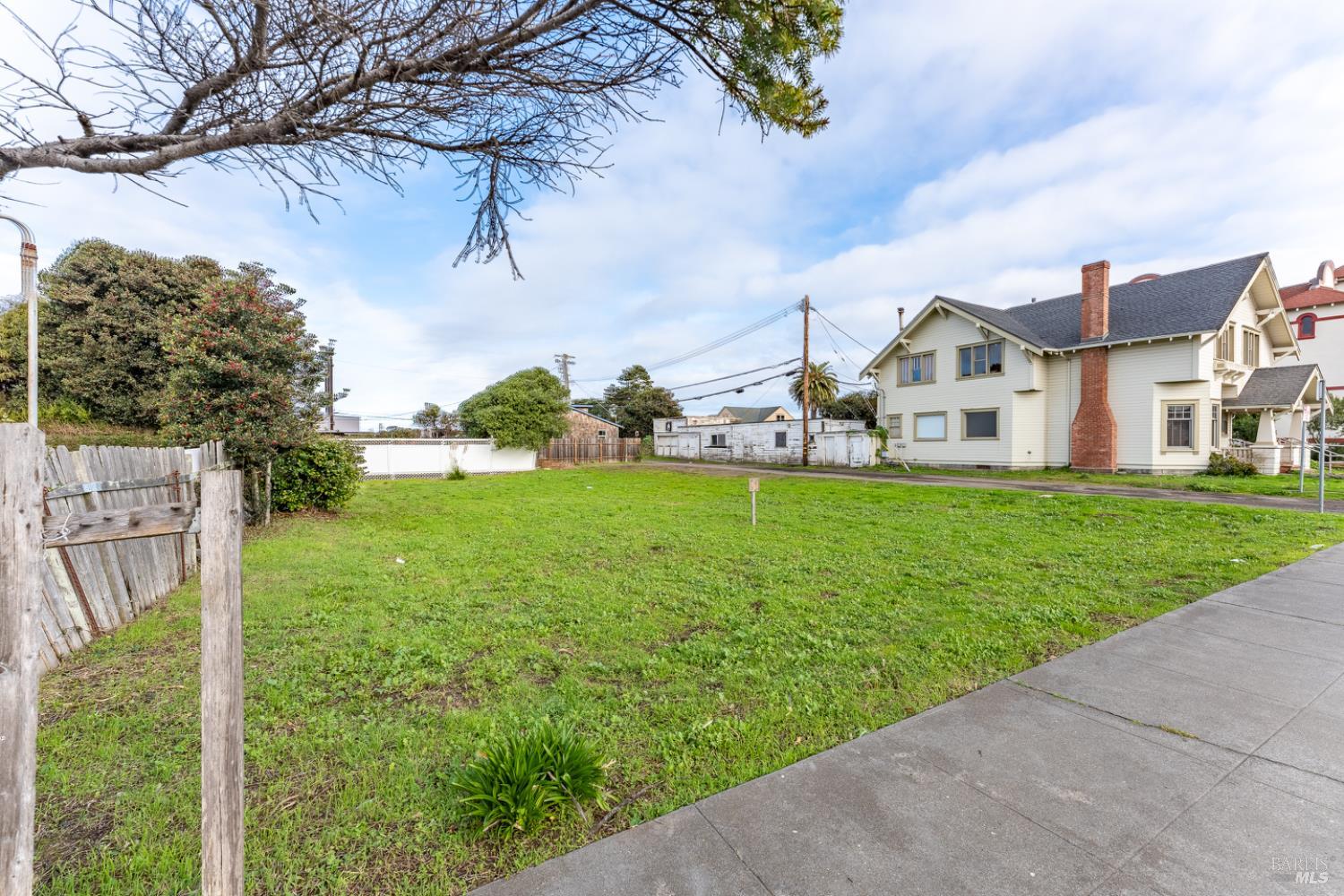 119 E Pine Street Fort Bragg CA 95437