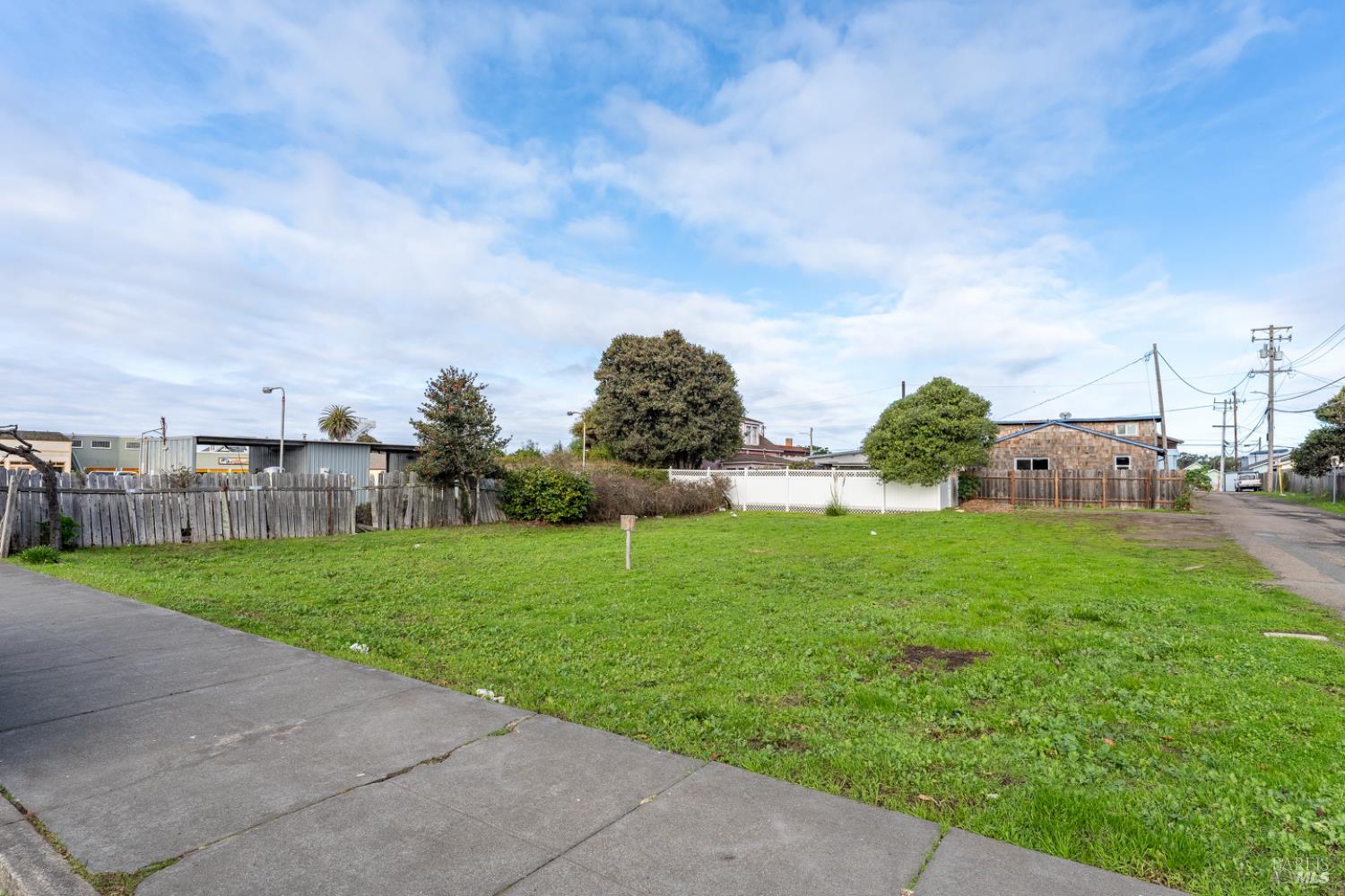 119 E Pine Street Fort Bragg CA 95437