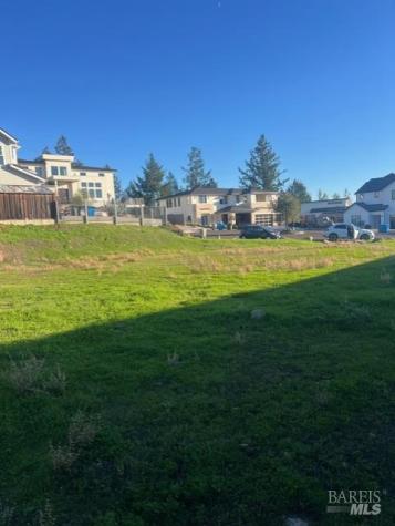 2005 Bracken Court Santa Rosa CA 95403