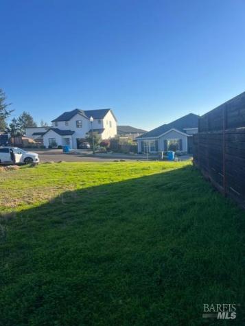 2005 Bracken Court Santa Rosa CA 95403