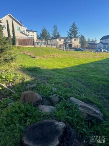 2005 Bracken Court Santa Rosa CA 95403