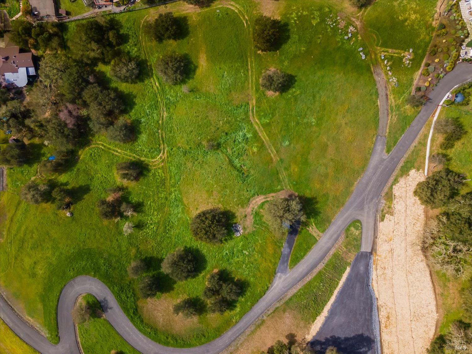 620 Coghlan Road Healdsburg CA 95448