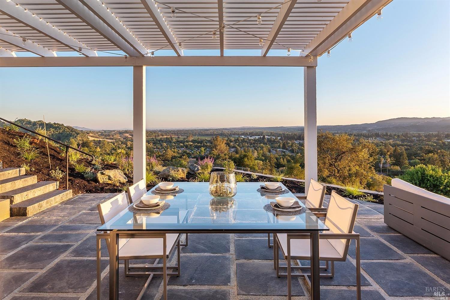 620 Coghlan Road Healdsburg CA 95448