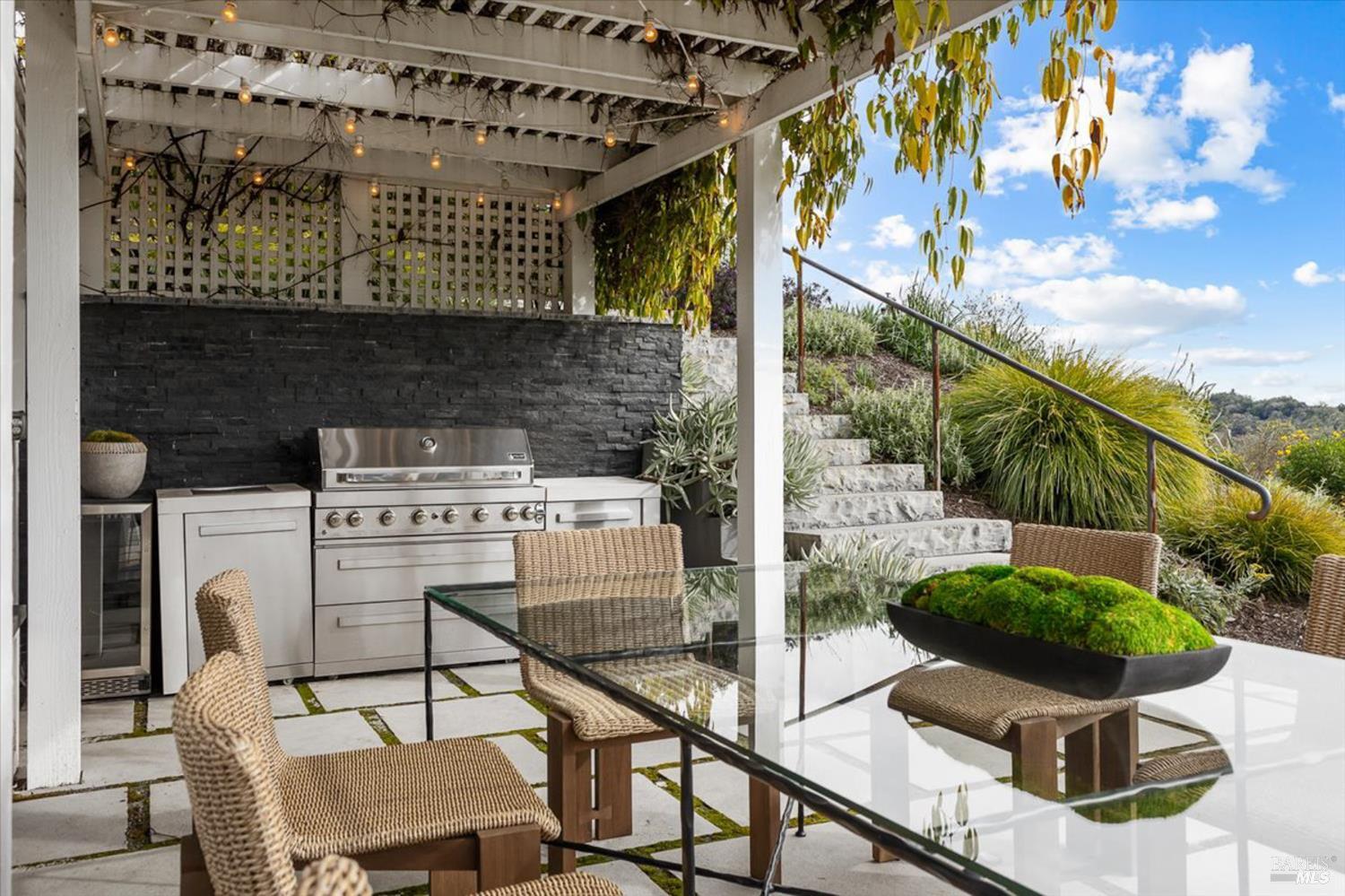 620 Coghlan Road Healdsburg CA 95448