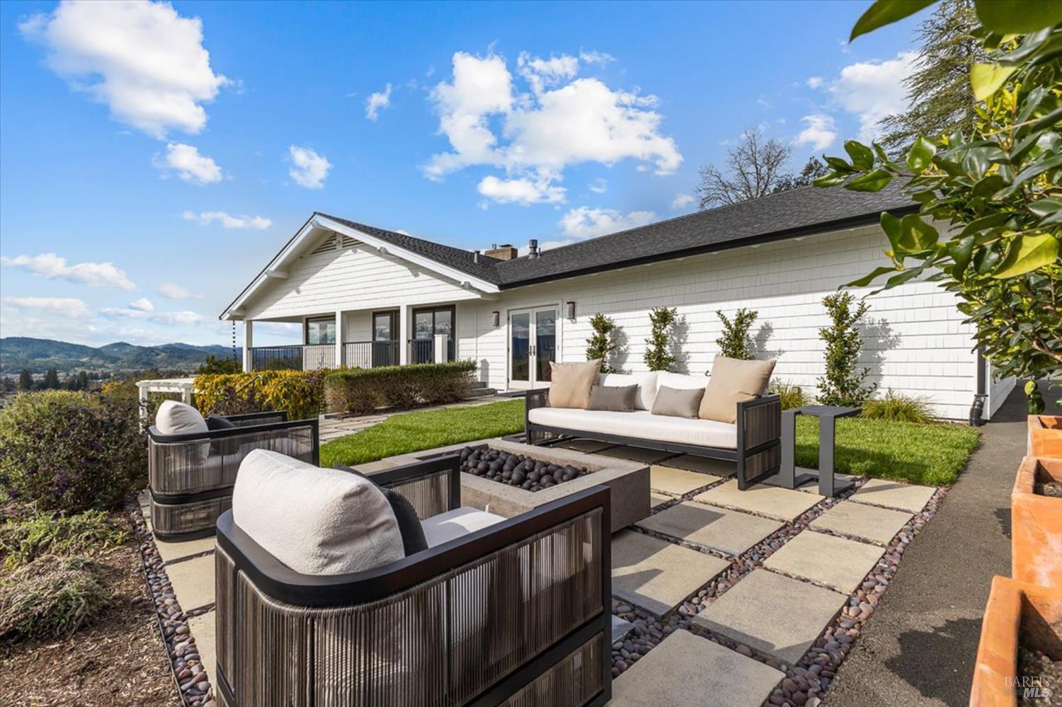620 Coghlan Road Healdsburg CA 95448