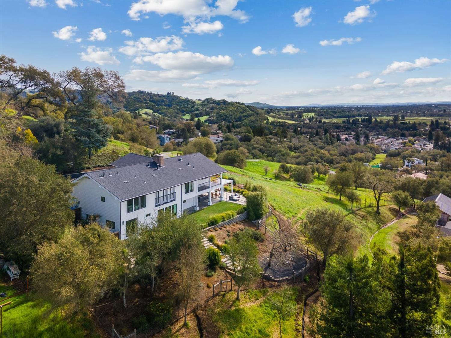 620 Coghlan Road Healdsburg CA 95448