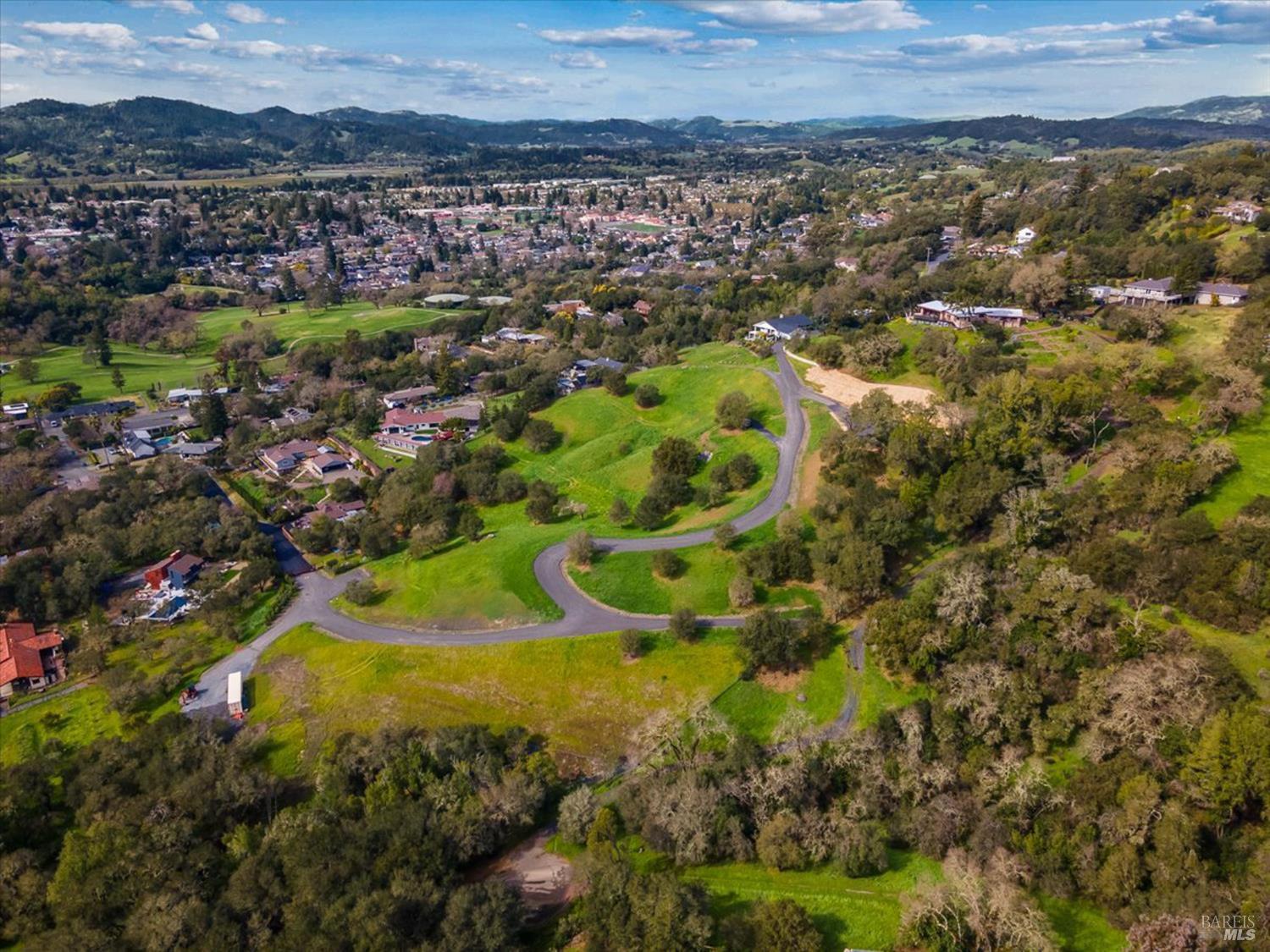 620 Coghlan Road Healdsburg CA 95448