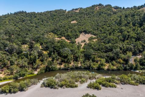 2119 Rio Lindo Avenue Healdsburg CA 95448