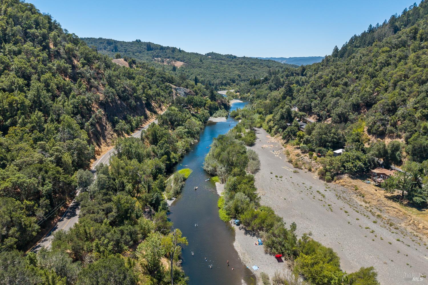 2119 Rio Lindo Avenue Healdsburg CA 95448