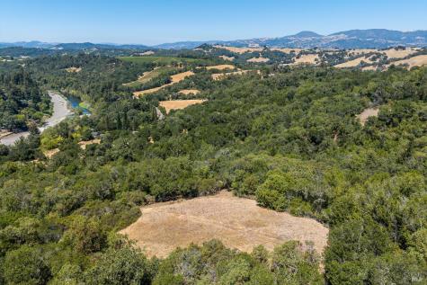 2119 Rio Lindo Avenue Healdsburg CA 95448