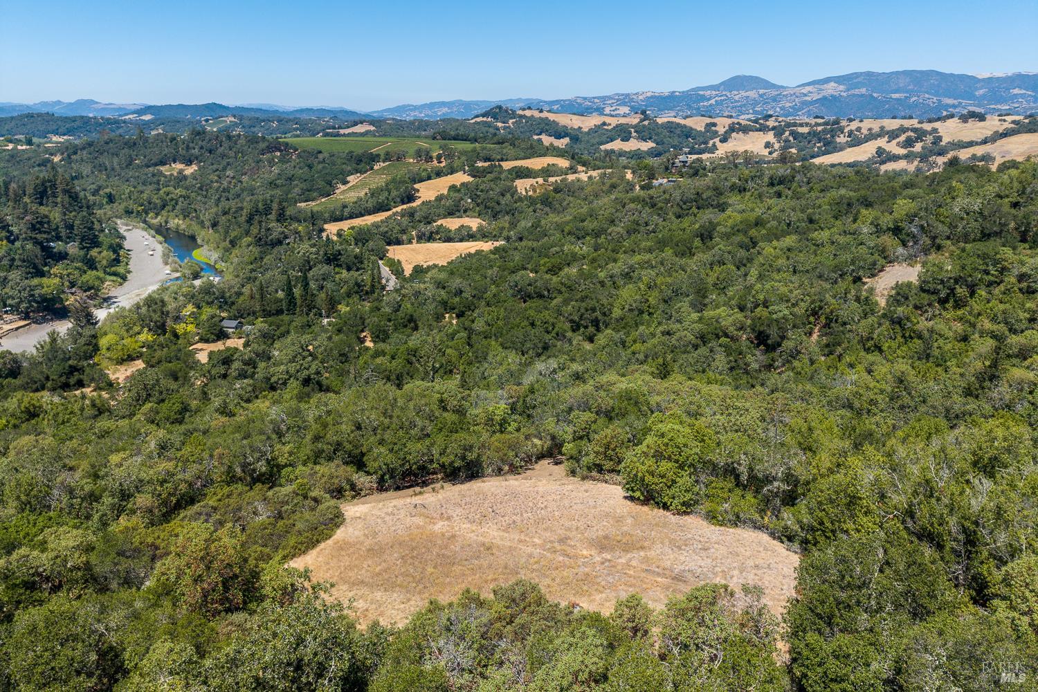 2119 Rio Lindo Avenue Healdsburg CA 95448