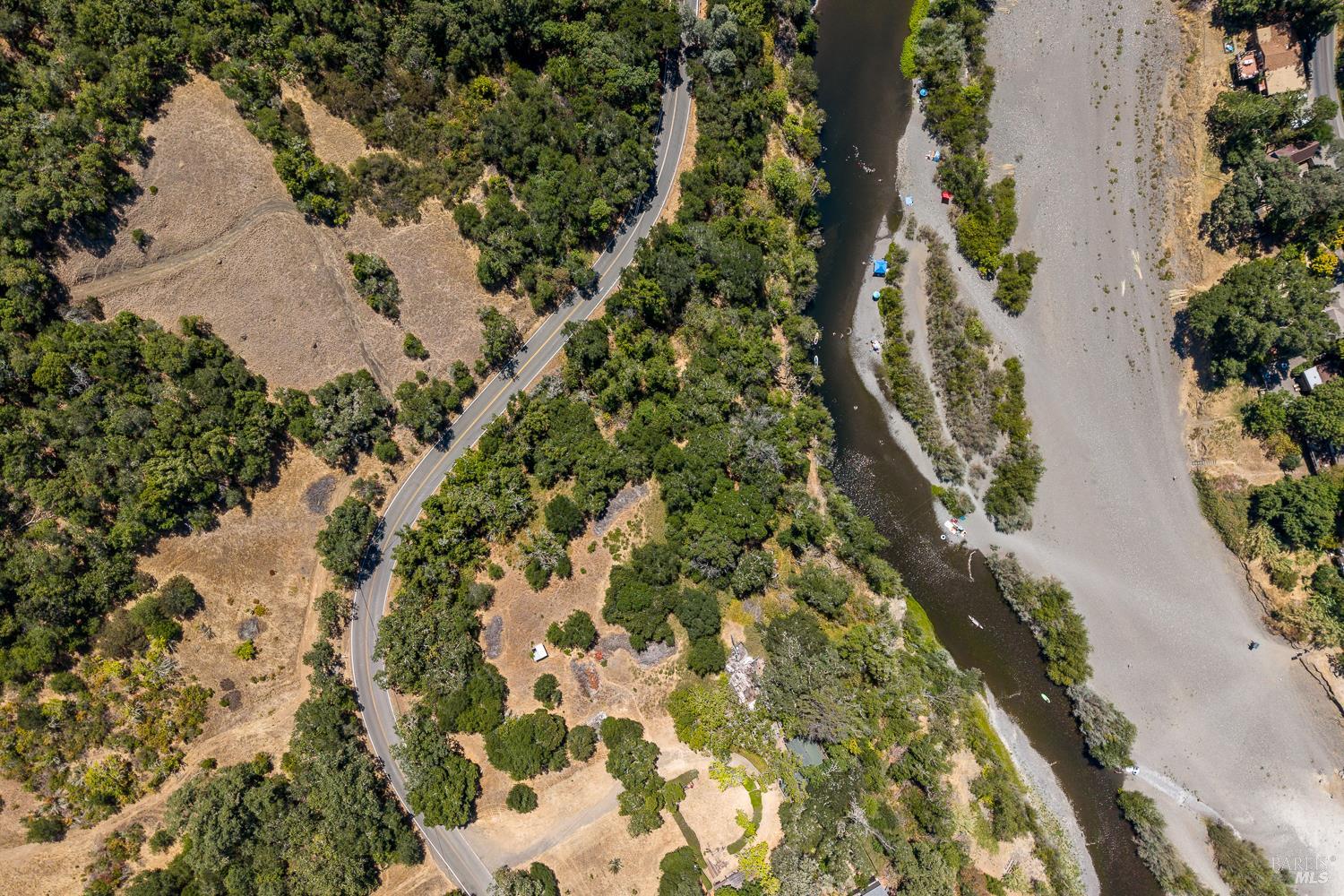 2119 Rio Lindo Avenue Healdsburg CA 95448