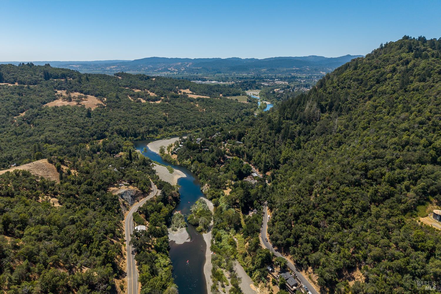 2119 Rio Lindo Avenue Healdsburg CA 95448