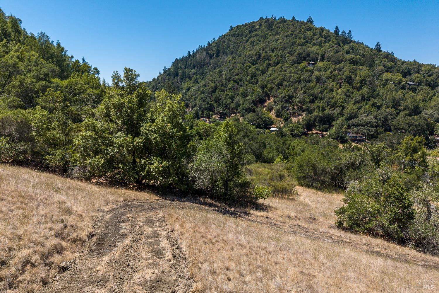 2119 Rio Lindo Avenue Healdsburg CA 95448