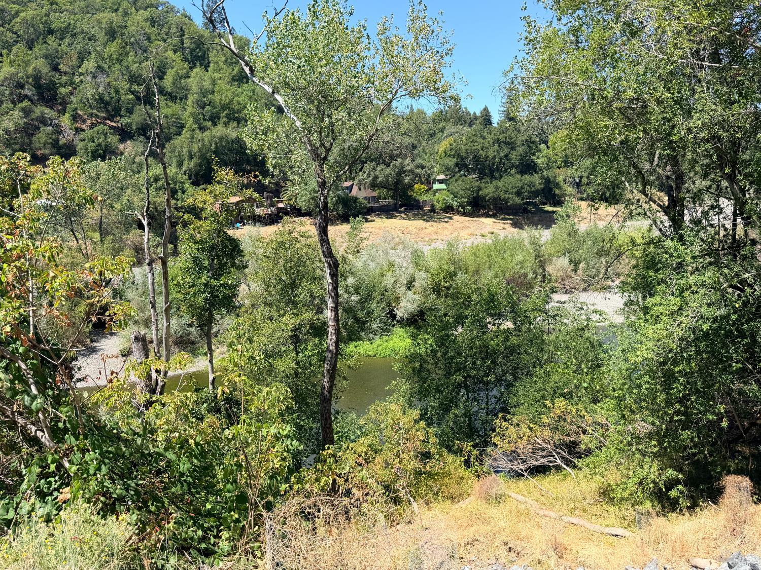 2119 Rio Lindo Avenue Healdsburg CA 95448