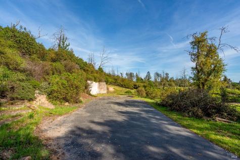 2340 Lawndale Road Kenwood CA 95452
