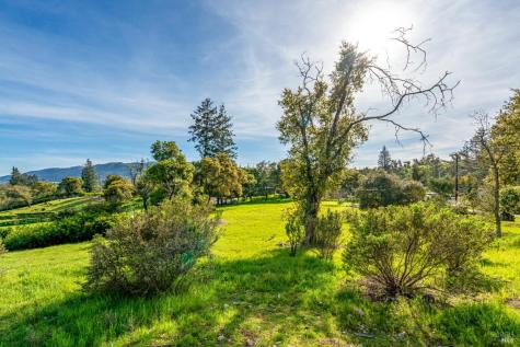2340 Lawndale Road Kenwood CA 95452