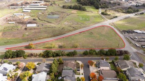 3341 Petaluma Hill Road Santa Rosa CA 95404