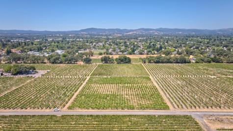 179 Pleasant Avenue Windsor CA 95403