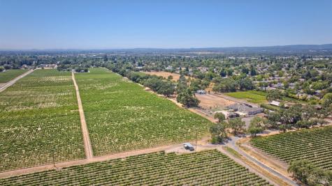 179 Pleasant Avenue Windsor CA 95403