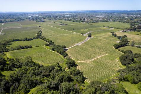 1276 Jensen Lane Windsor CA 95492