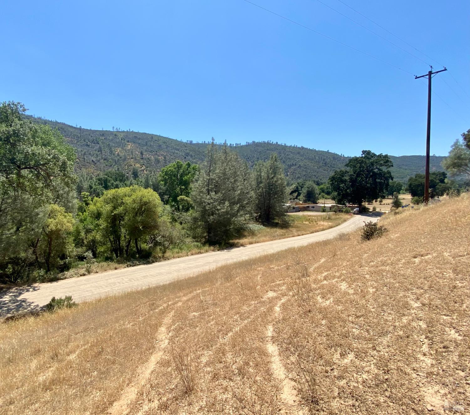 2286 New Long Valley Road Clearlake Oaks CA 95423