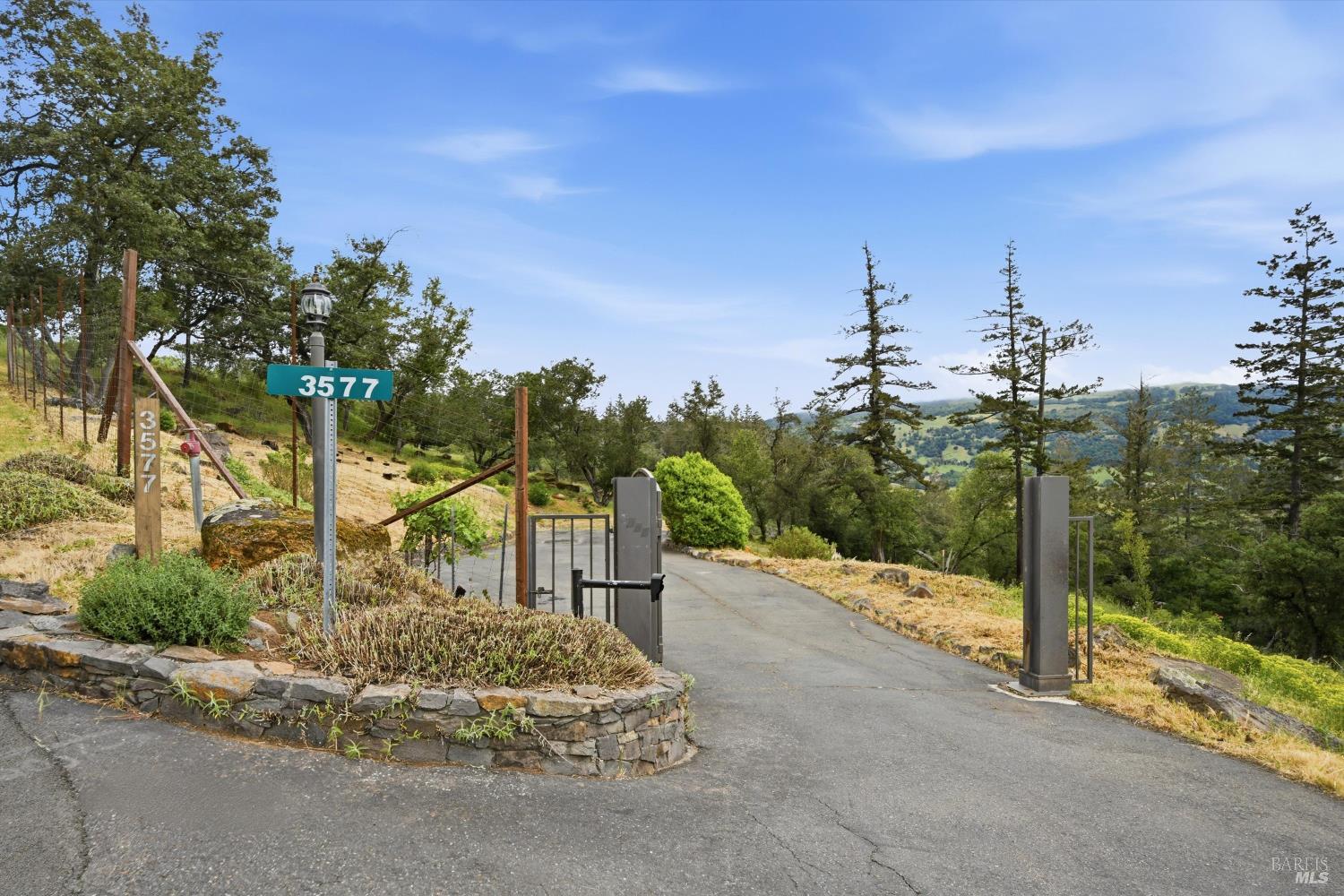 3577 Deer Trail Road Santa Rosa CA 95404