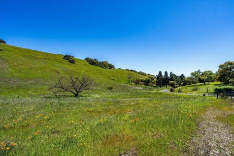 4500 Lovall Valley Loop Road Sonoma CA 95476