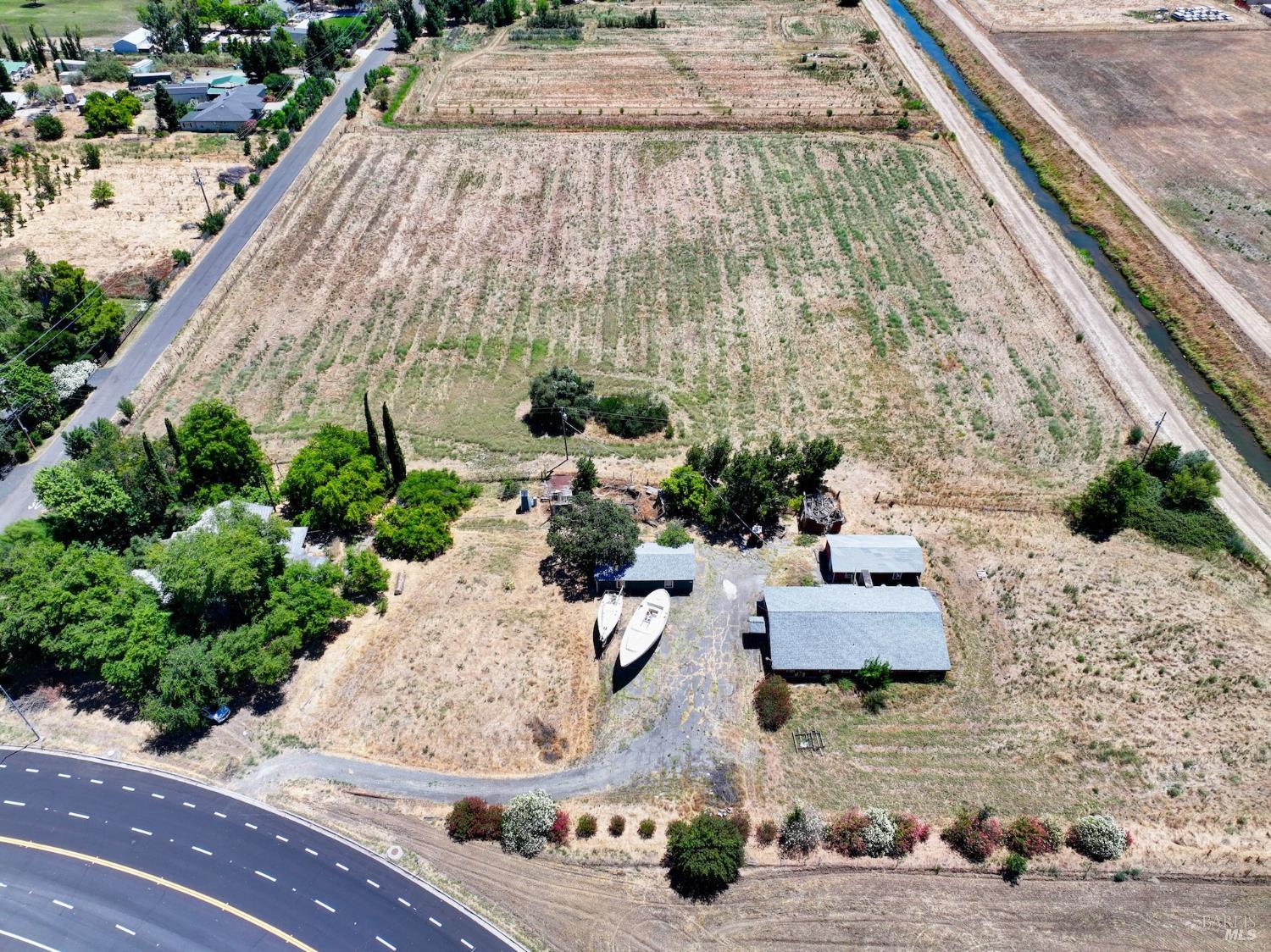 5070 Walnut Road Vacaville CA 95687