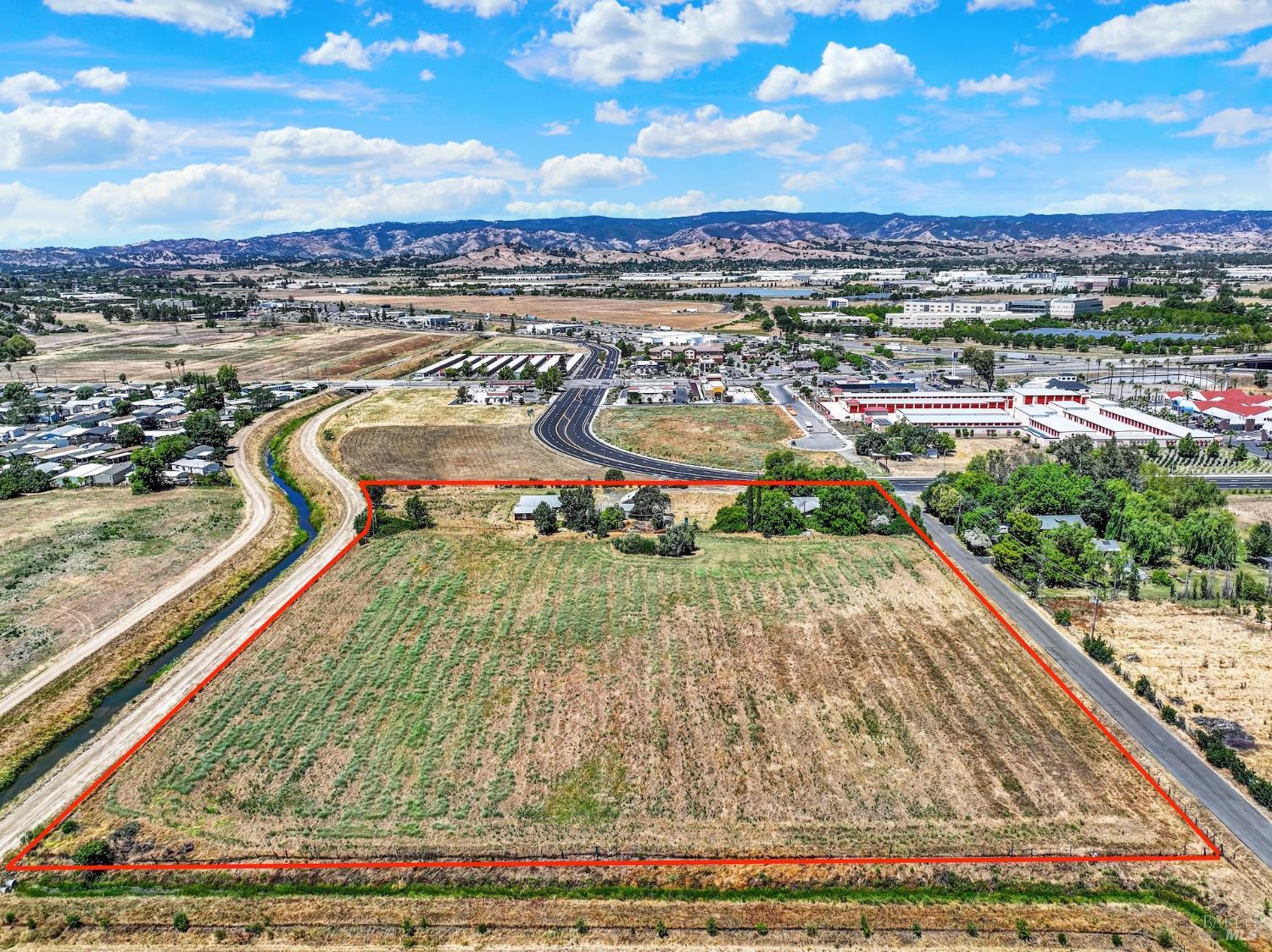 5070 Walnut Road Vacaville CA 95687