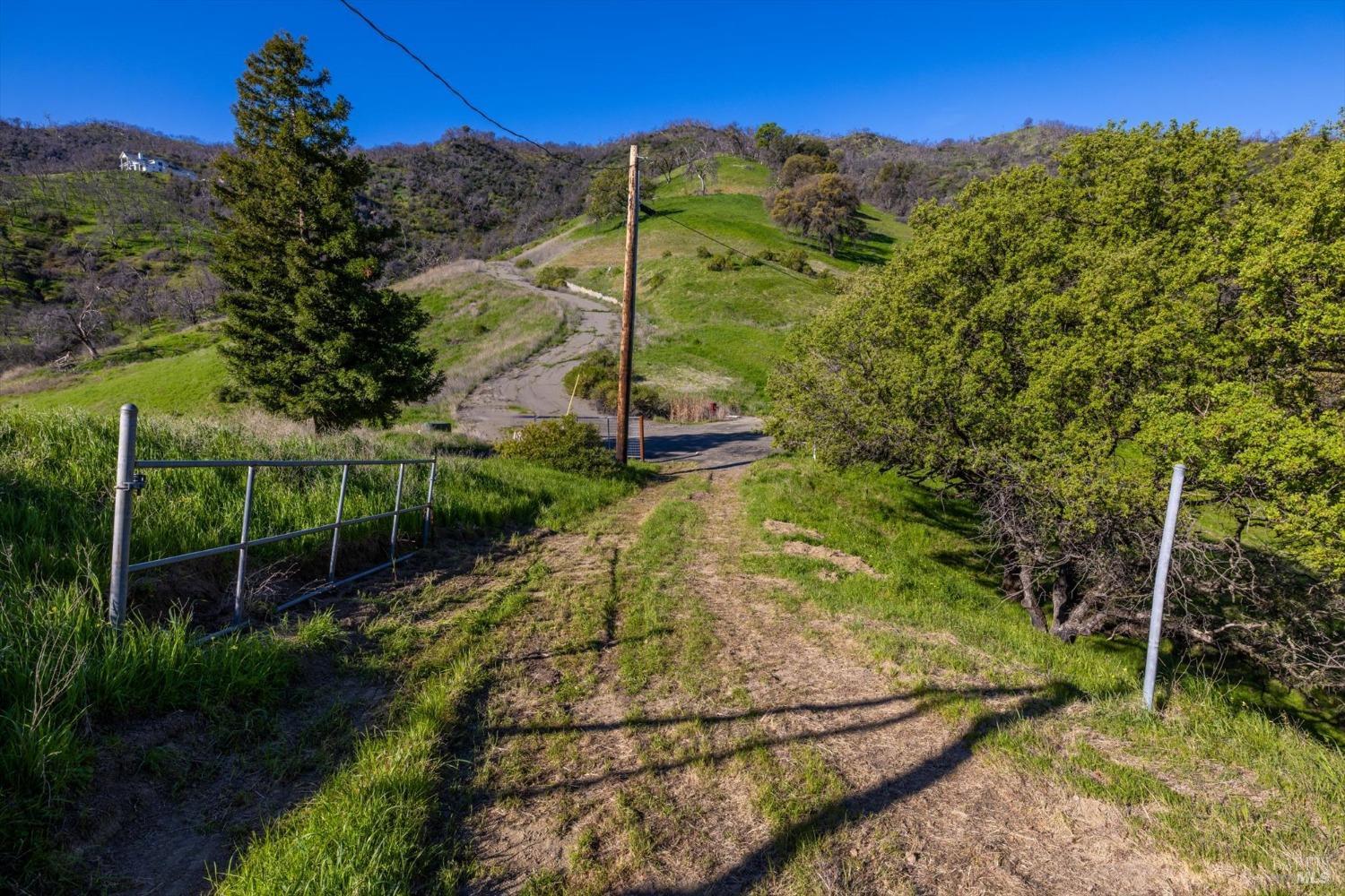 7031 Robindale Lane Vacaville CA 95688