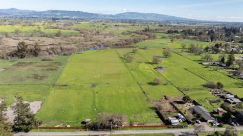 1853 Cooper Road Sebastopol CA 95472