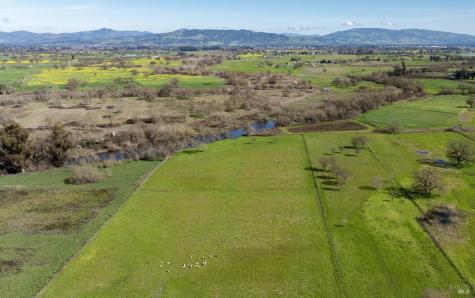 1853 Cooper Road Sebastopol CA 95472