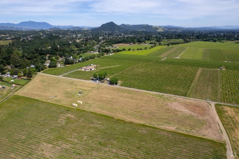 835 Dry Creek Road Healdsburg CA 95448