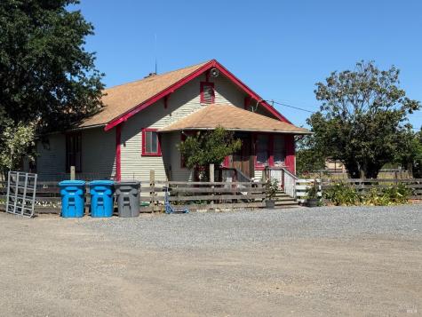 2082 Fulton Road Santa Rosa CA 95403