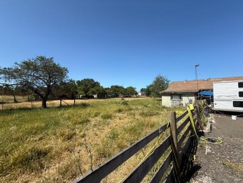 2082 Fulton Road Santa Rosa CA 95403