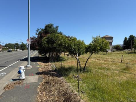 2082 Fulton Road Santa Rosa CA 95403