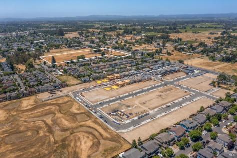 2082 Fulton Road Santa Rosa CA 95403