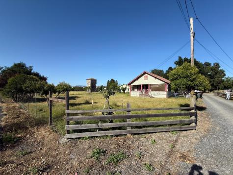 2082 Fulton Road Santa Rosa CA 95403