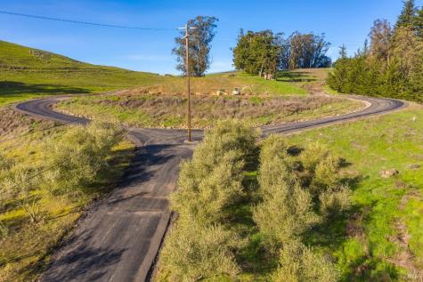 1355 Rose Avenue Penngrove CA 94951