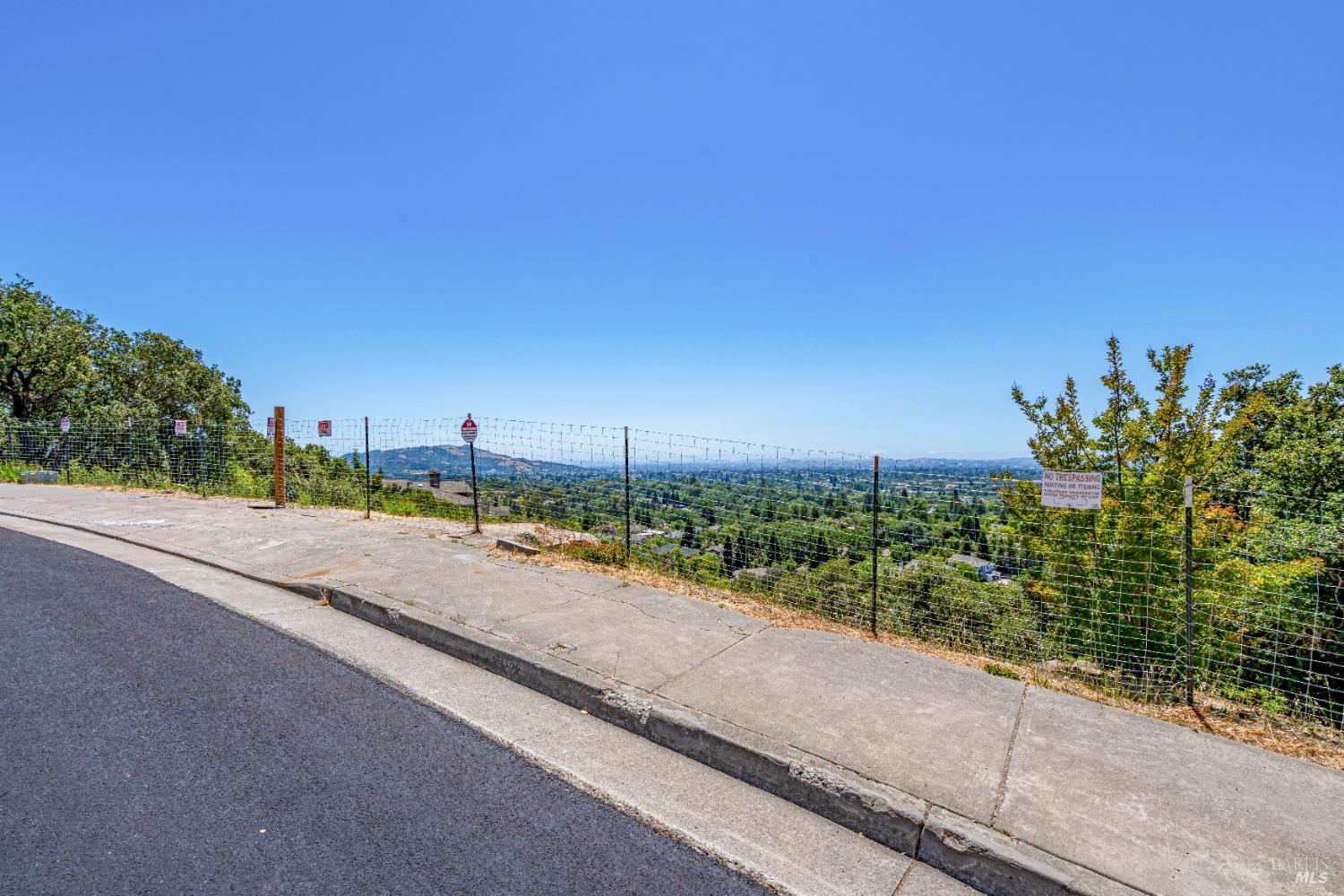 3577 Kelsey Knolls Santa Rosa CA 95403