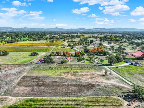 5695 Bravo Toro Lane Santa Rosa CA 95401