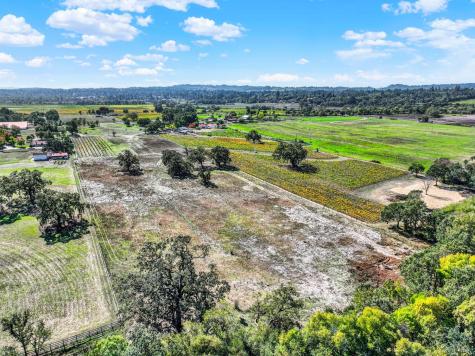 5695 Bravo Toro Lane Santa Rosa CA 95401