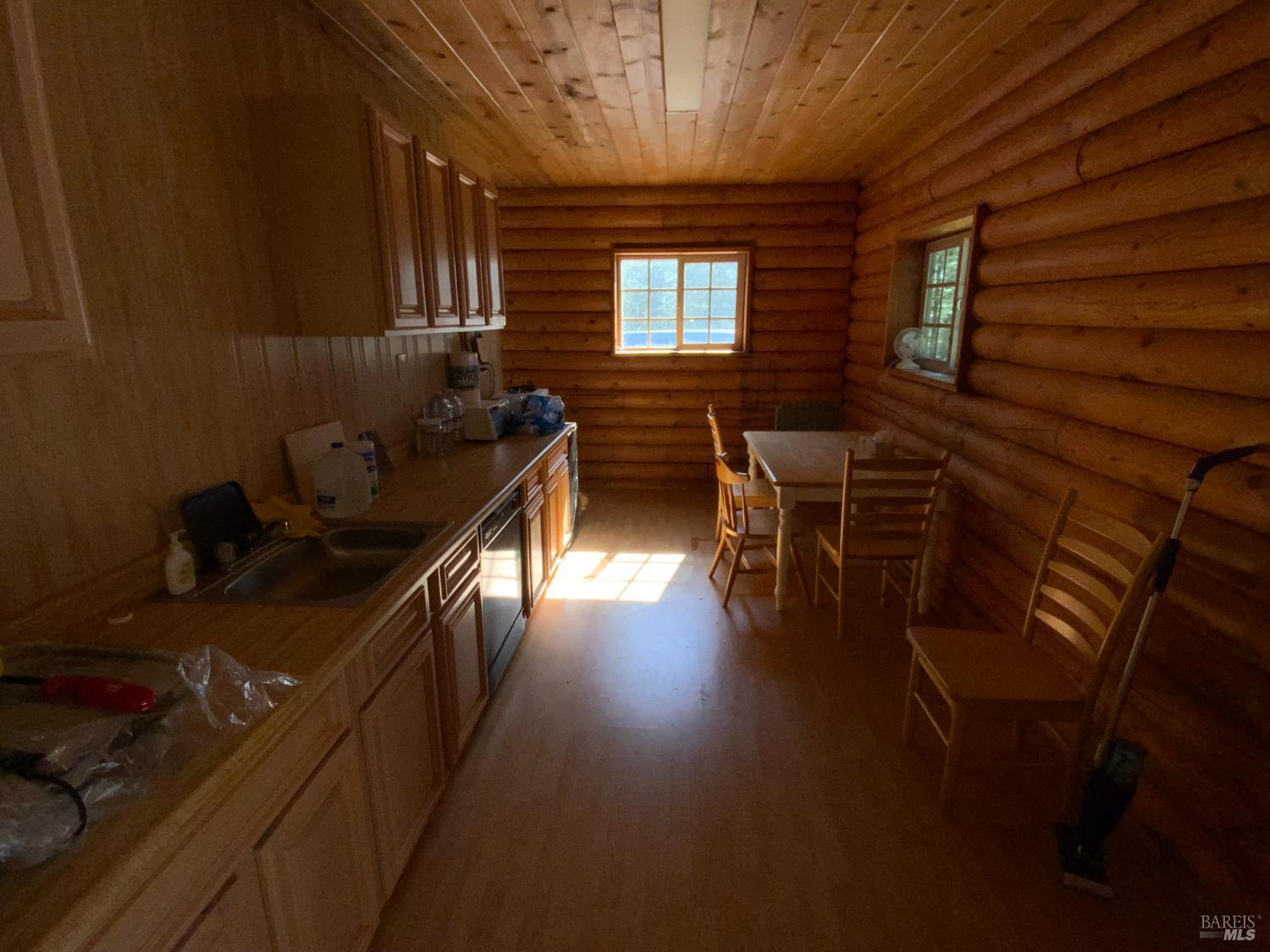 10225 Low Gap Road Ukiah CA 95482