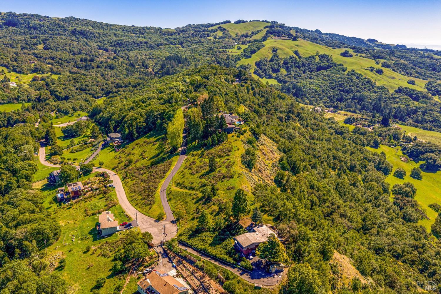 6048 Hyland Way Penngrove CA 94951