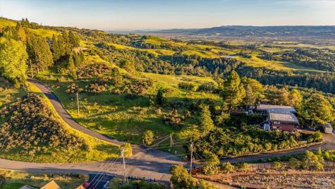 6048 Hyland Way Penngrove CA 94951