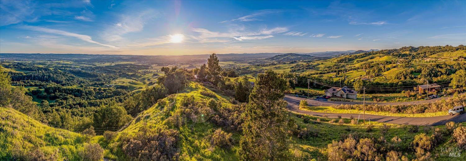 6048 Hyland Way Penngrove CA 94951
