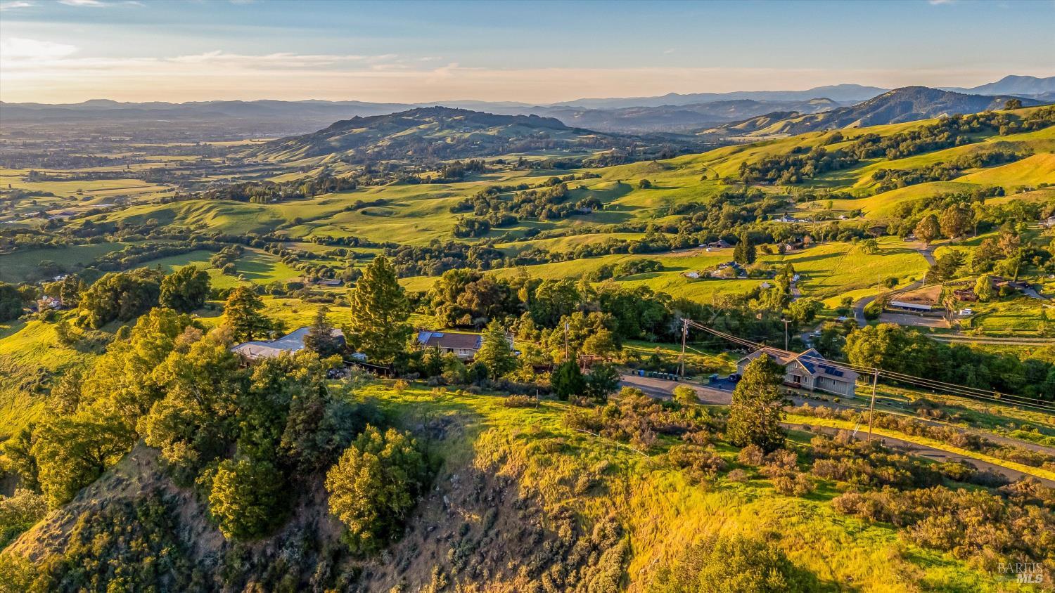 6048 Hyland Way Penngrove CA 94951